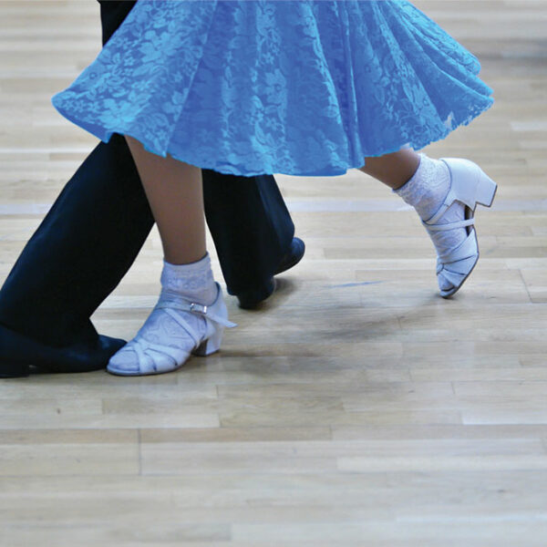 3 ballroom dance mistakes that most beginners make