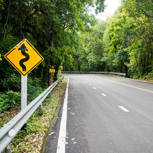 4 road warning signs everyone should know