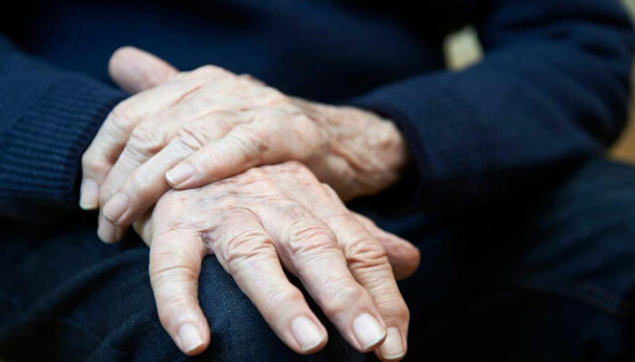An overview of the symptoms of Parkinson’s disease