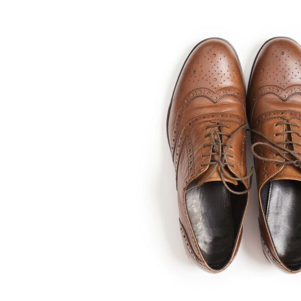 Facts about the best brands offering extra-wide men’s shoes
