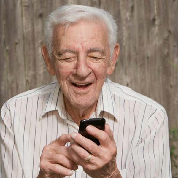 Here’s why Jitterbug cellphones are great for seniors