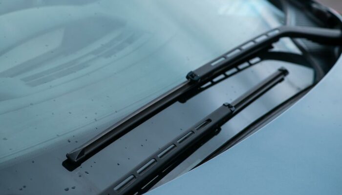 Here’s What You Need to Know about Replacing Windshields