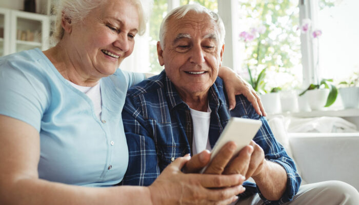 Here’s how to get free cell phones for seniors