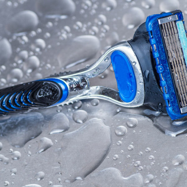 Here’s how you should select the best razors for shaving