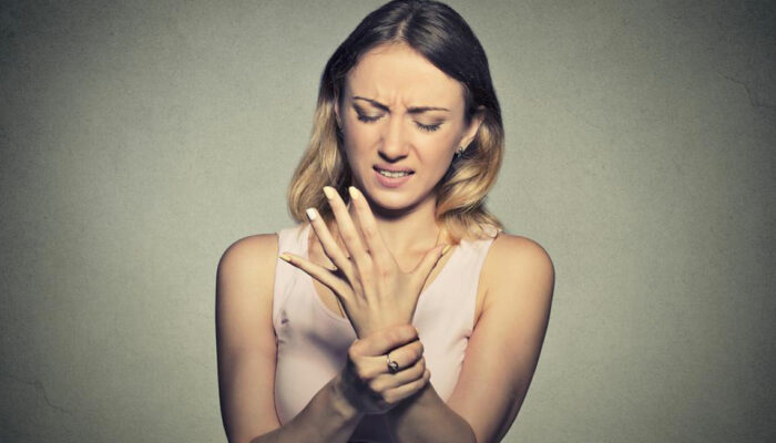 Neuropathy – Symptoms and causes