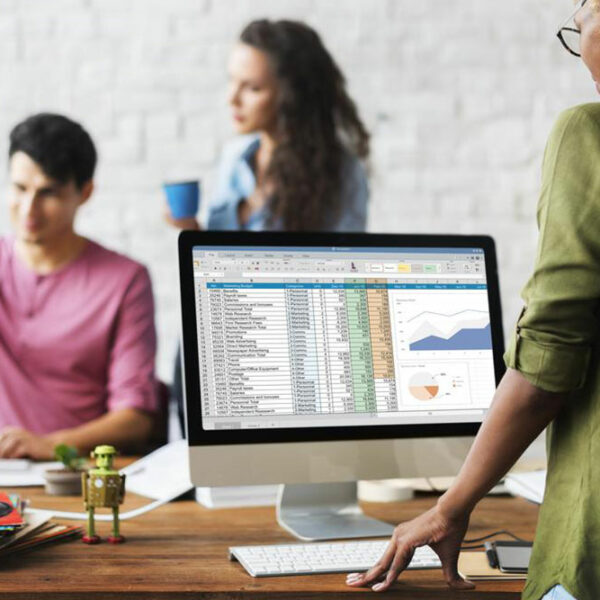 Top 3 institutions that offer online Master’s in Data Analytics