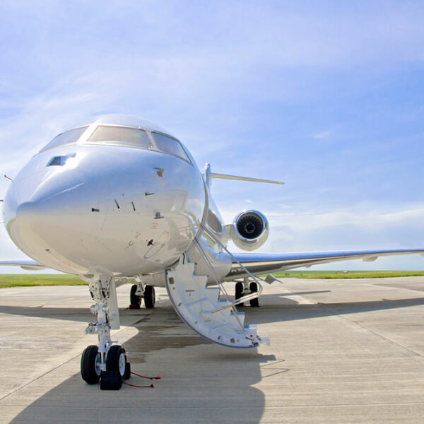 Private Jets – Factors Affecting the Cost and Renting Tips